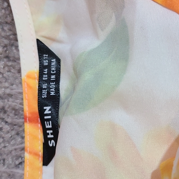 SHEIN Sunflower Two Piece Set. XL - Picture 4 of 6